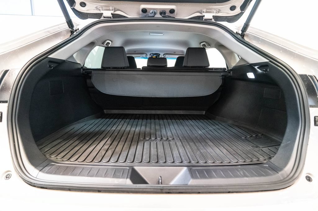 Certified 2024 Toyota Venza LE AWD/4WD image 32