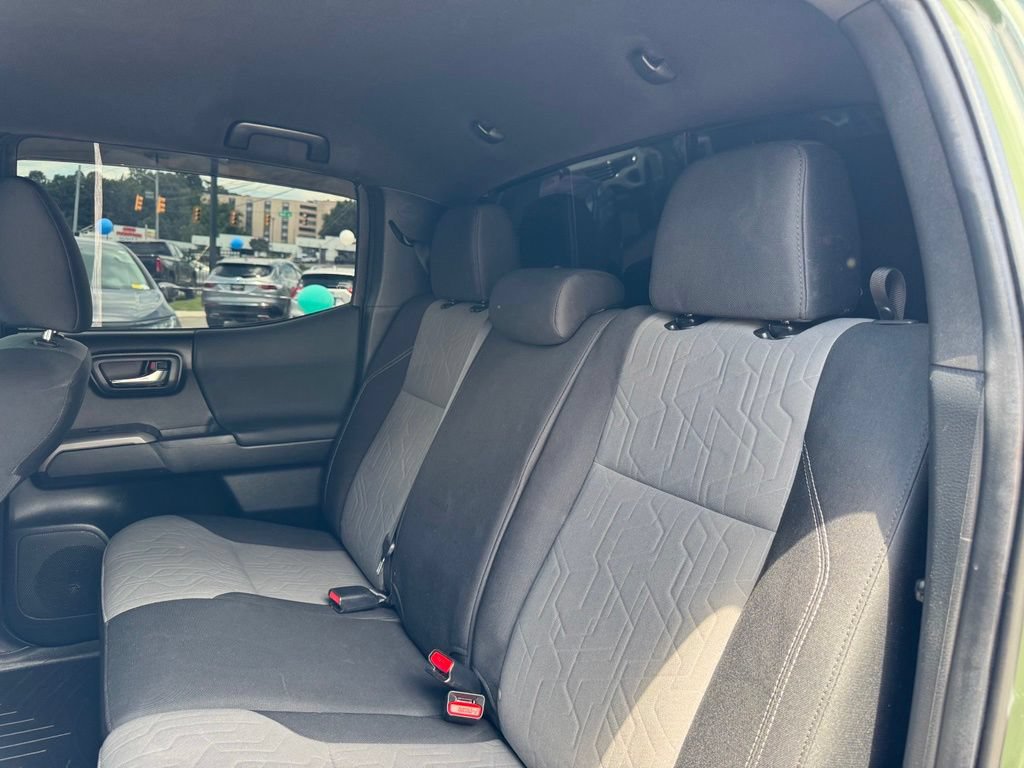 Used 2022 Toyota Tacoma TRD Sport AWD/4WD image 26