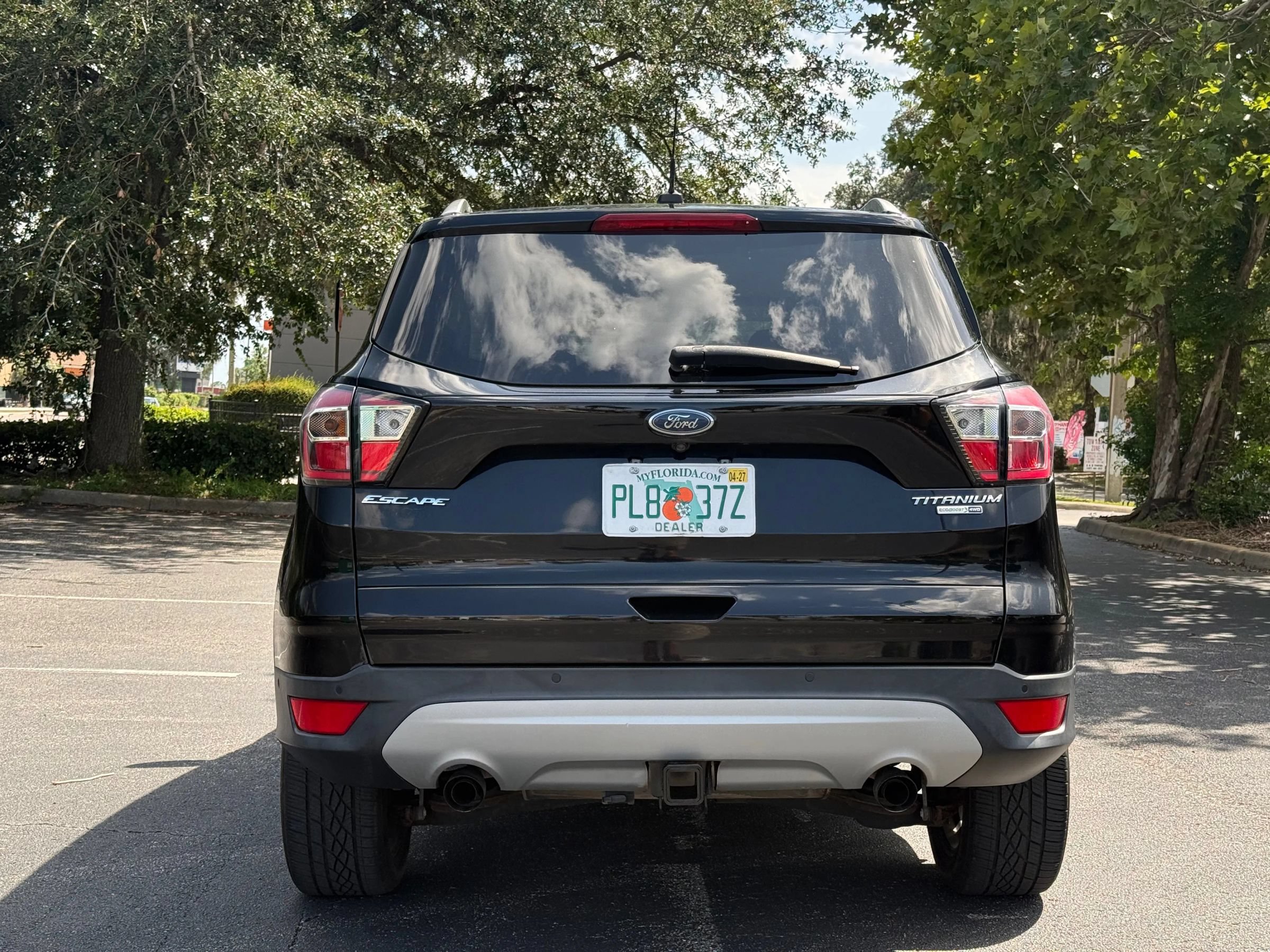 Used 2017 Ford Escape Titanium w/ Equipment Group 301A AWD/4WD image 6