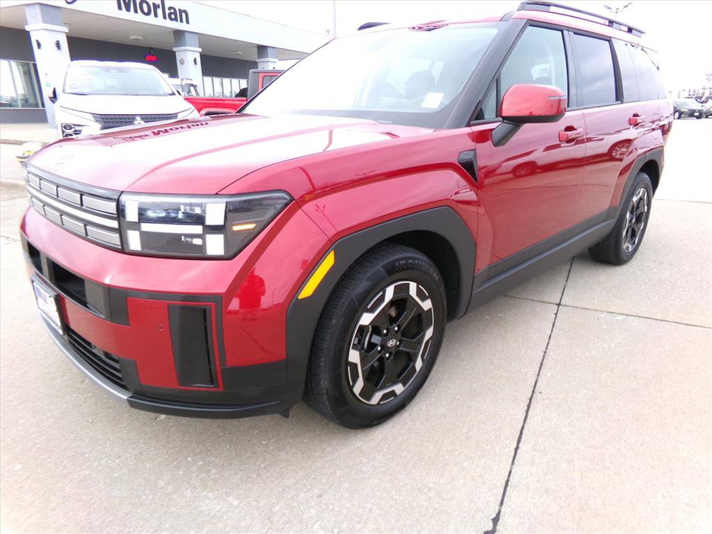 Used 2025 Hyundai Santa Fe SEL image 2