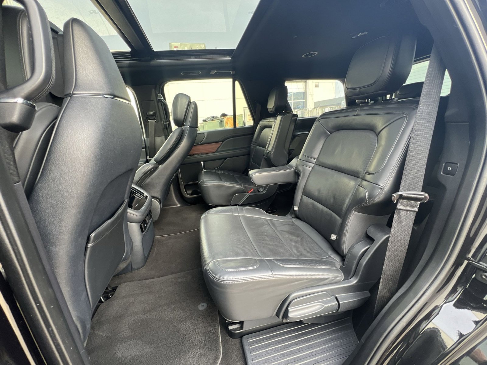 Used 2023 Lincoln Navigator Reserve image 25