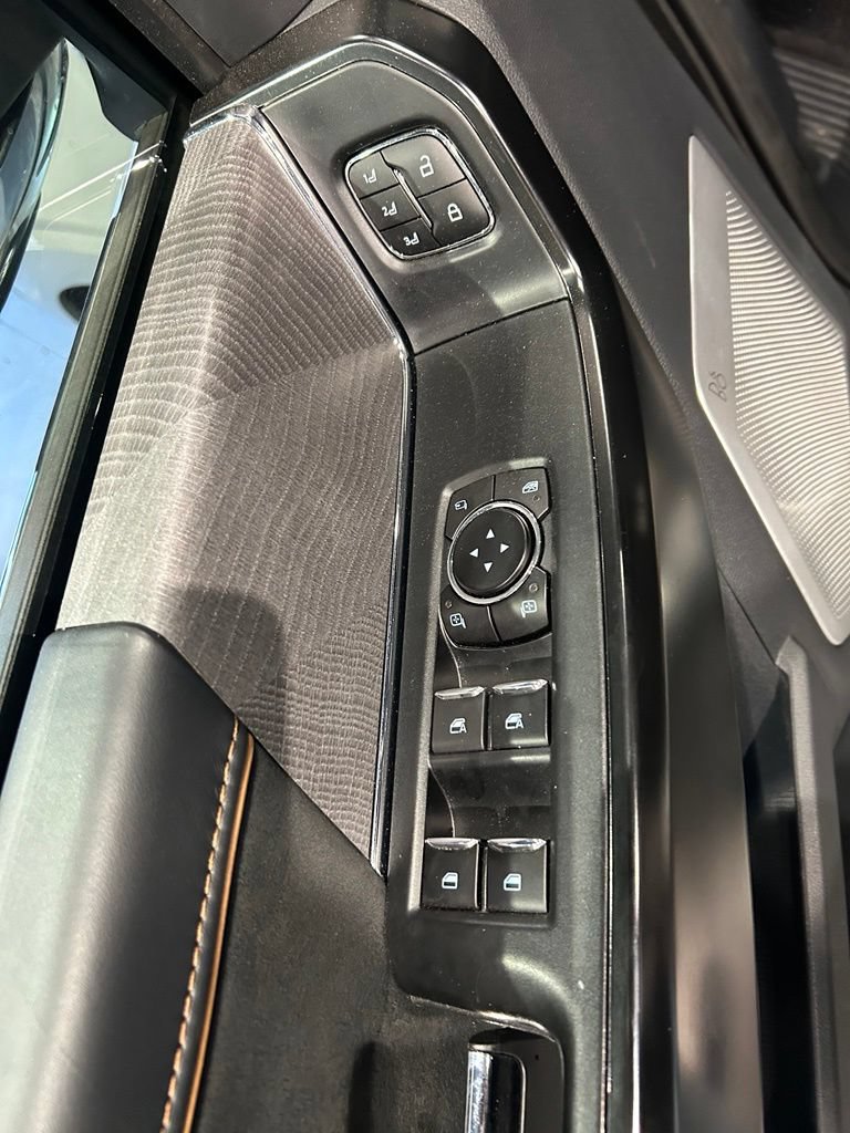 Used 2023 Ford F150 Platinum AWD/4WD image 11