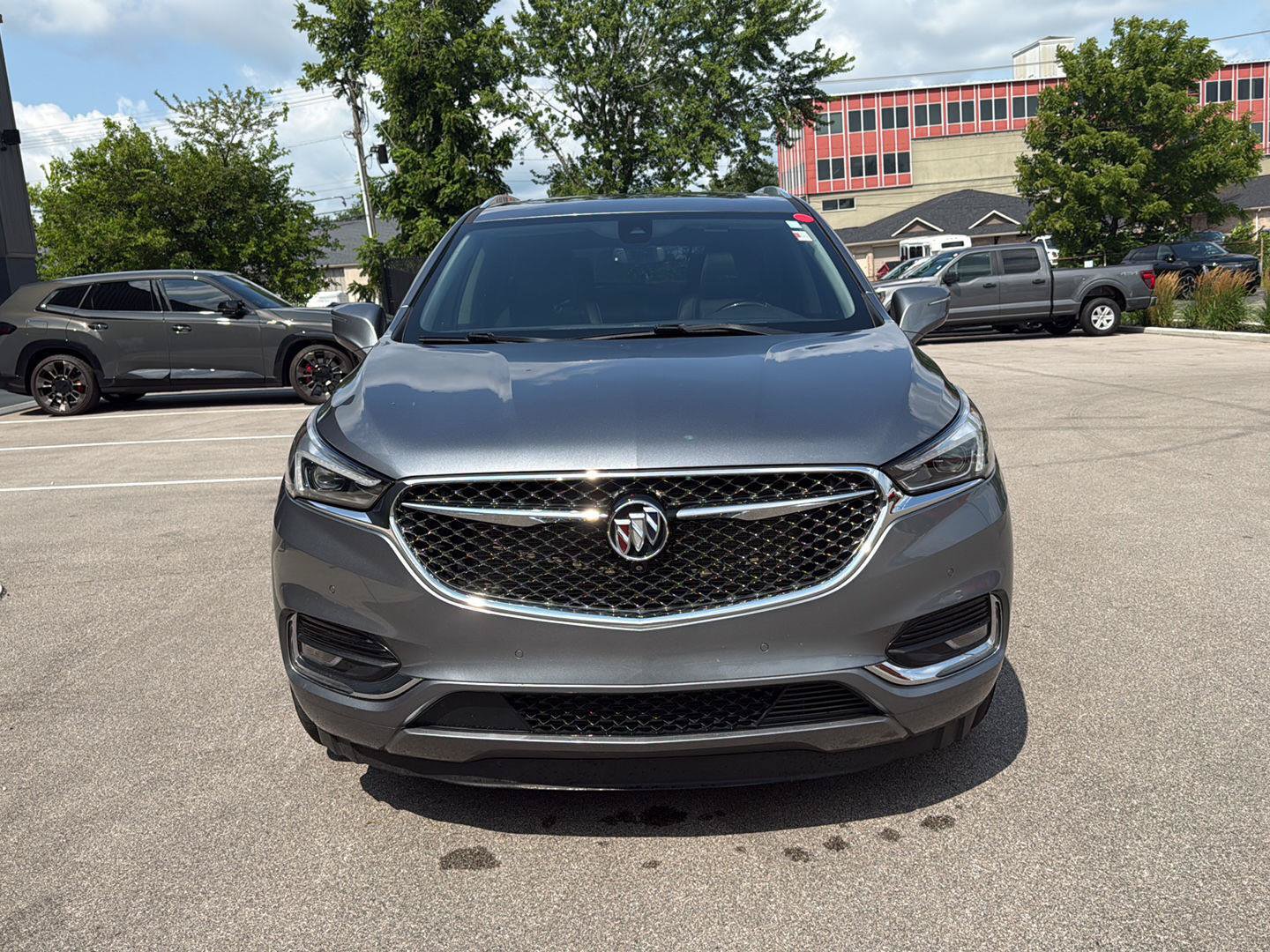 Used 2021 Buick Enclave Avenir w/ Avenir Technology Package AWD/4WD image 8
