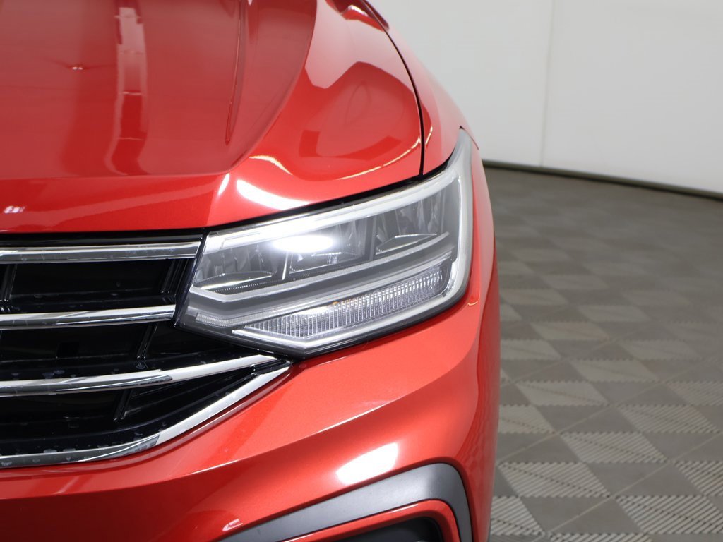 Used 2023 Volkswagen Tiguan SE image 13