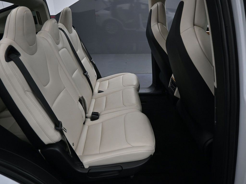 Used 2019 Tesla Model X 100D image 35