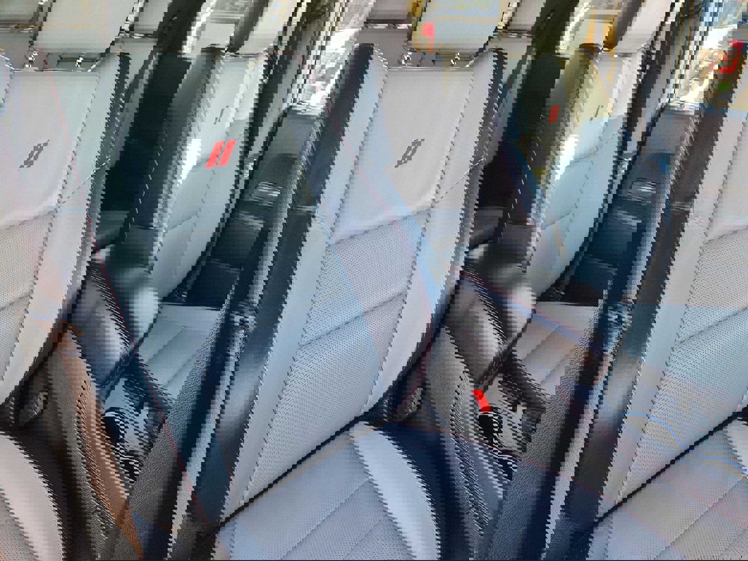 Used 2024 Dodge Durango GT image 15