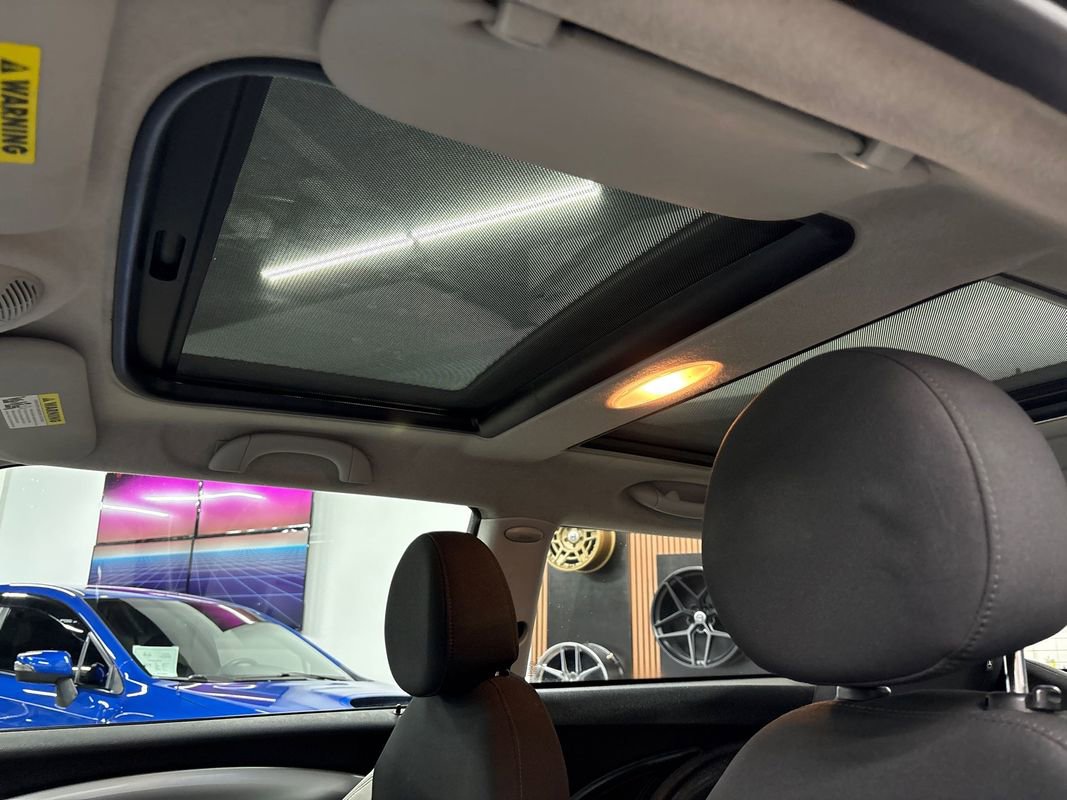 Used 2010 MINI Cooper Hardtop image 41