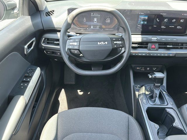 Used 2025 Kia K4 FWD image 11