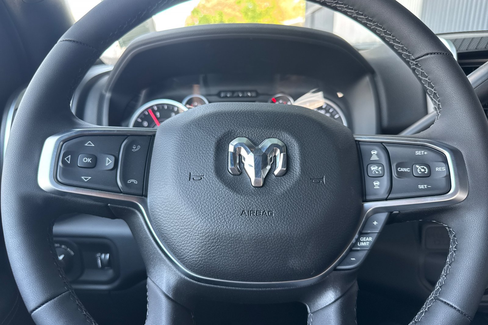 New 2026 RAM 2500 Big Horn AWD/4WD image 22