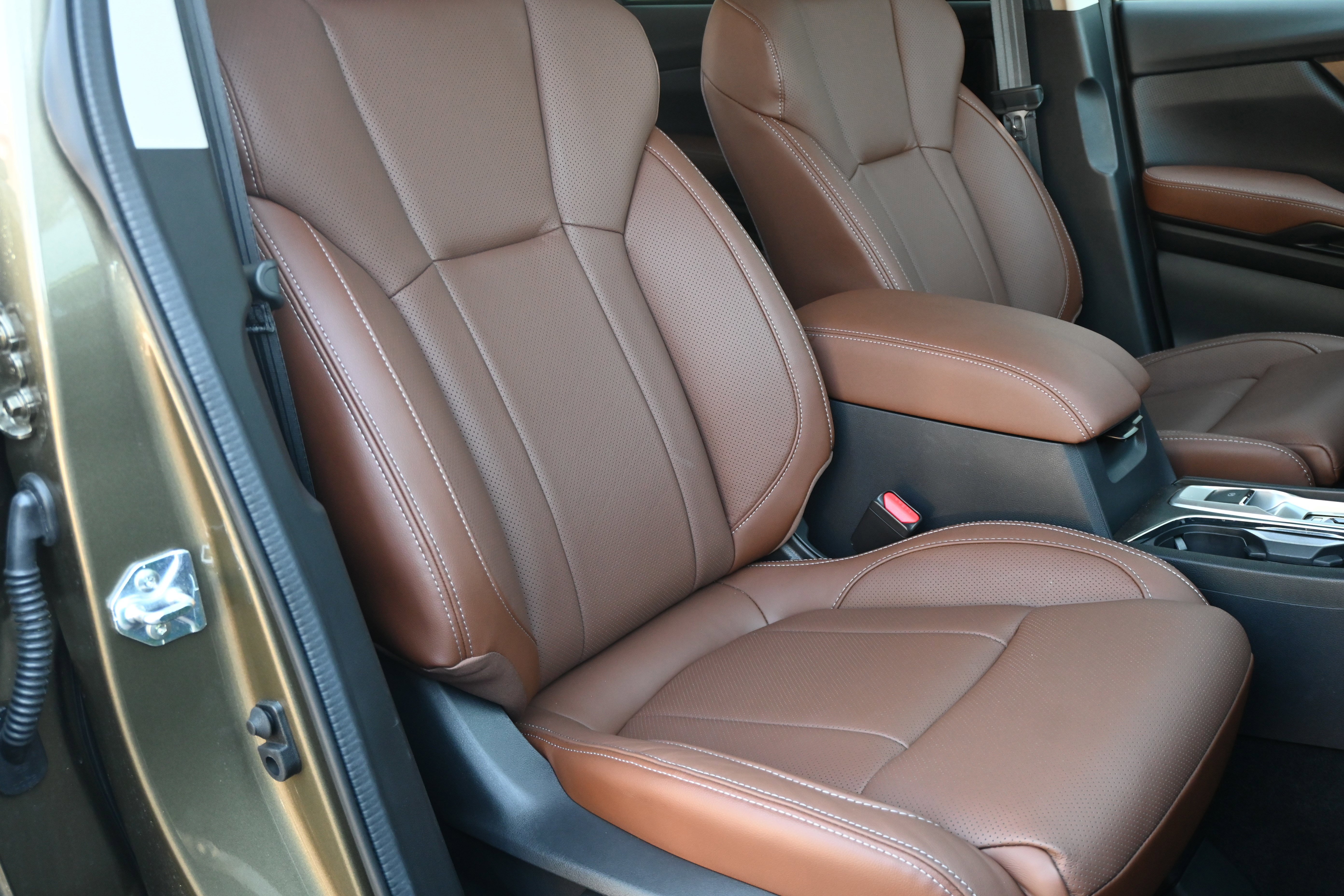 Used 2026 Subaru Ascent Touring image 34