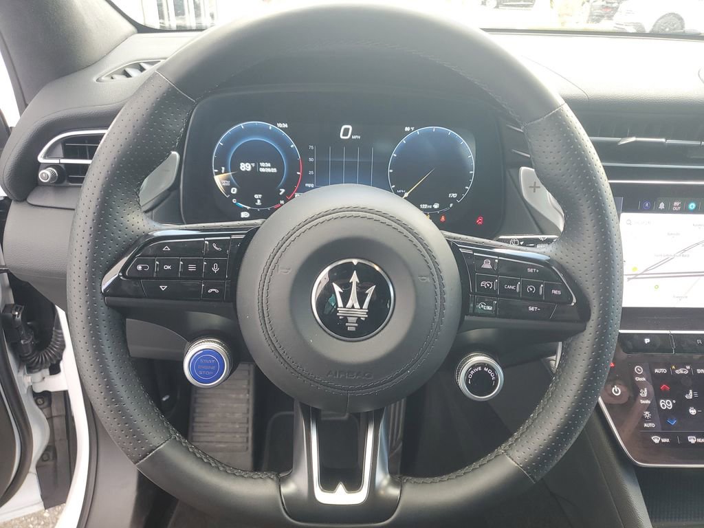 Used 2024 Maserati Grecale GT image 23