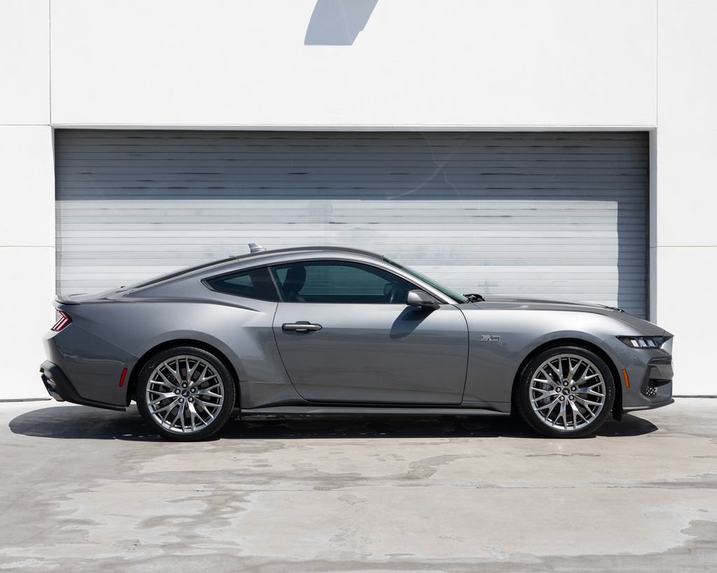 Used 2024 Ford Mustang GT Premium RWD image 4