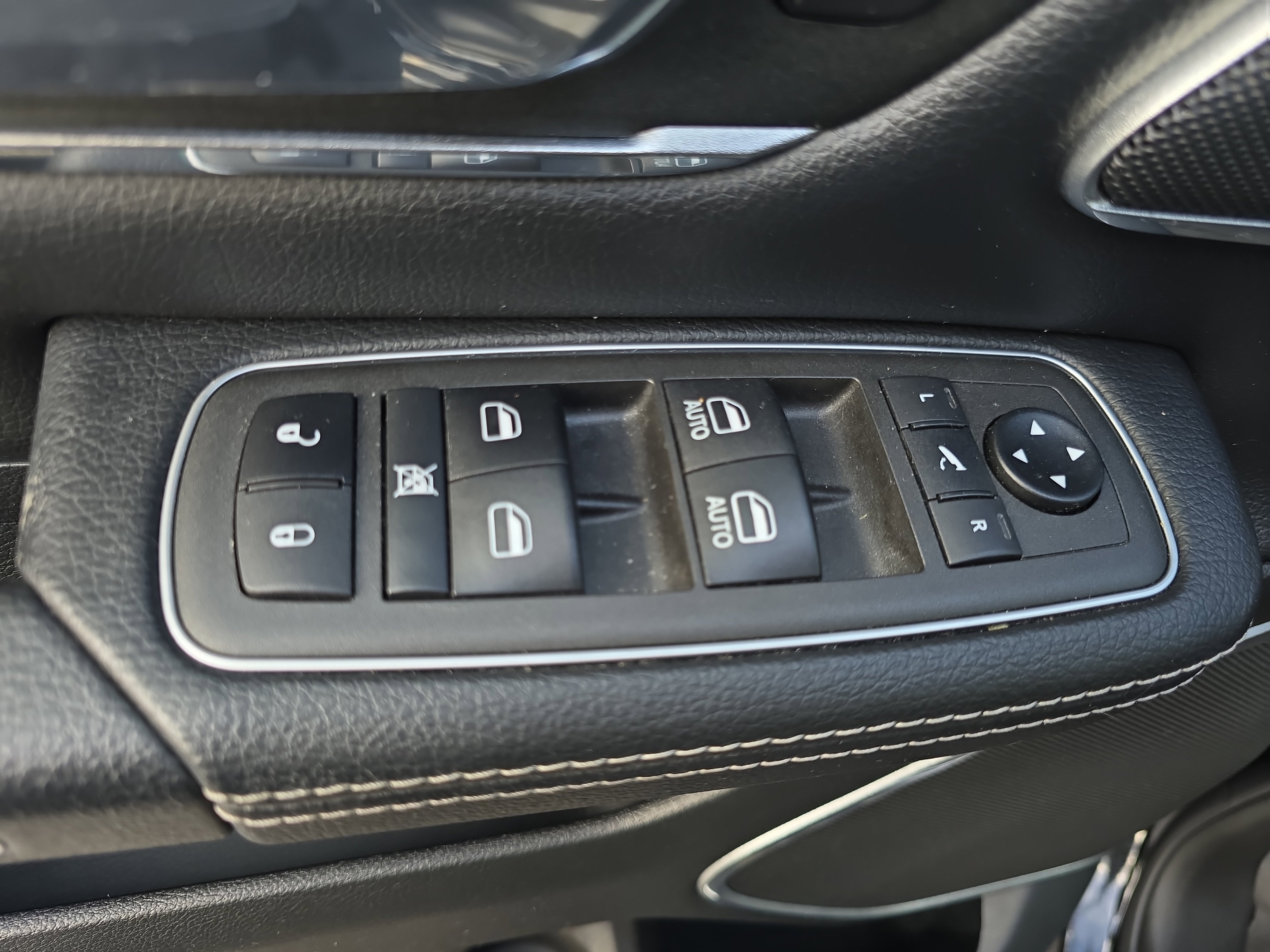 Used 2021 RAM 1500 Laramie AWD/4WD image 28