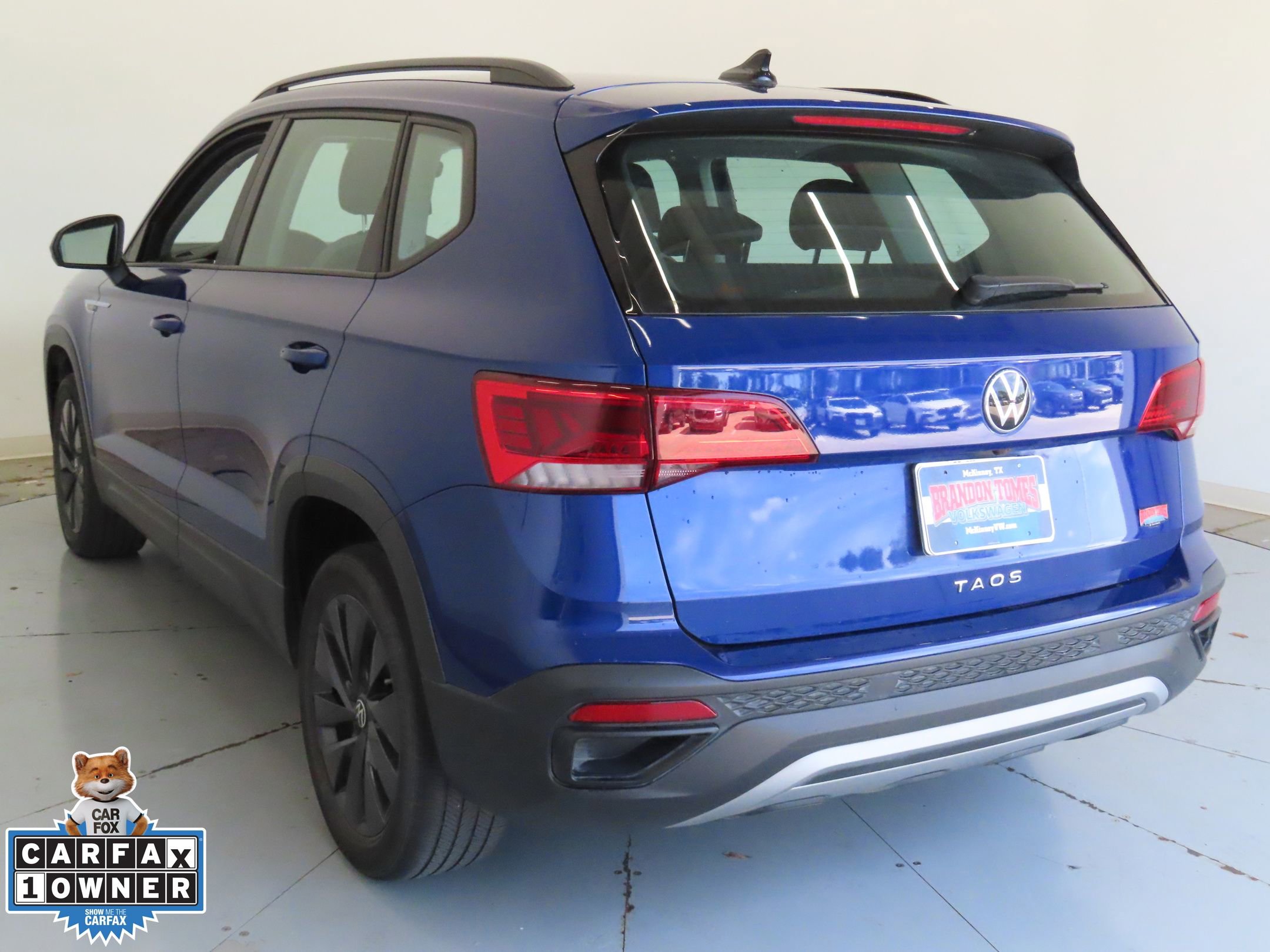 Used 2023 Volkswagen Taos S FWD image 7