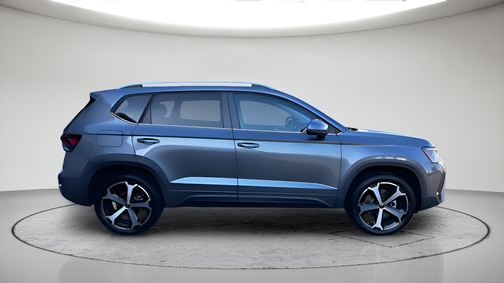 New 2025 Volkswagen Taos SEL AWD/4WD image 2