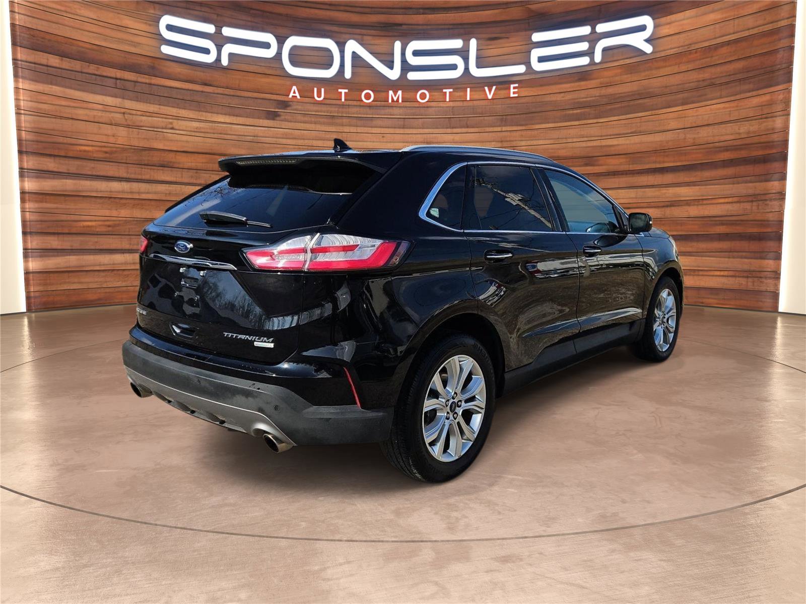 Used 2020 Ford Edge Titanium w/ Cargo Accessory Package image 6