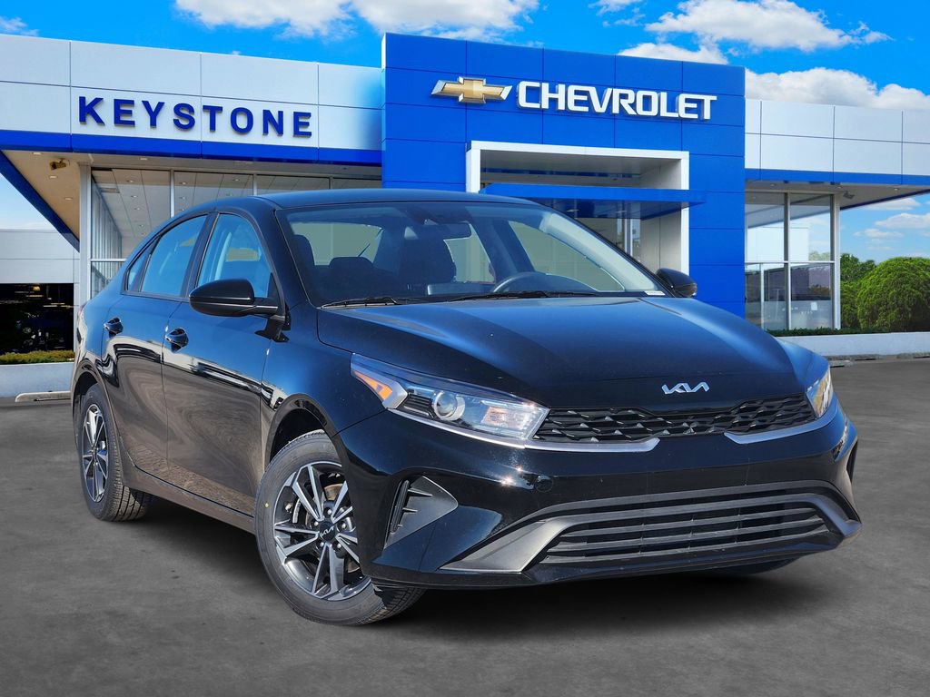 Used 2024 Kia Forte LXS image 1