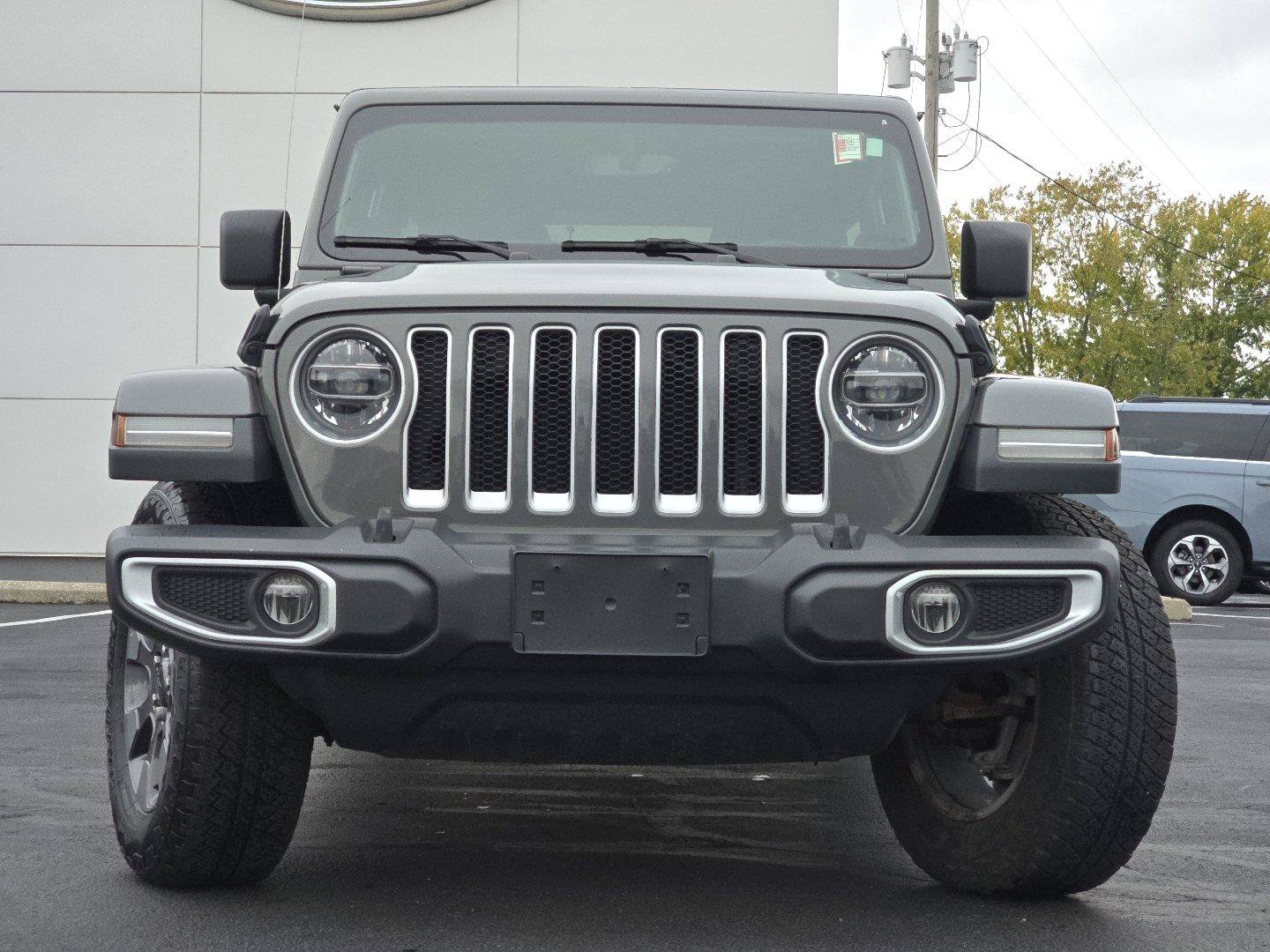Used 2021 Jeep Wrangler Unlimited Sahara w/ Uconnect 4C Nav & Sound Group AWD/4WD image 9