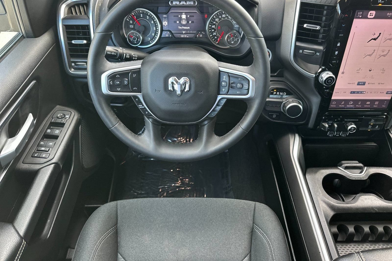 Used 2025 RAM 1500 Big Horn RWD image 18