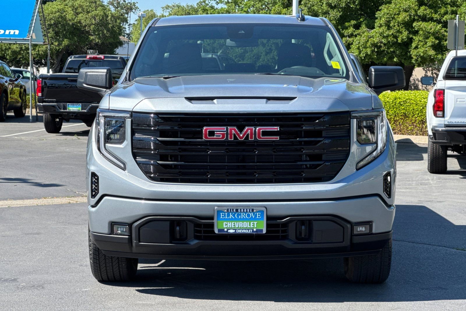 Used 2026 GMC Sierra 1500 Elevation w/ Max Trailering Package AWD/4WD image 8