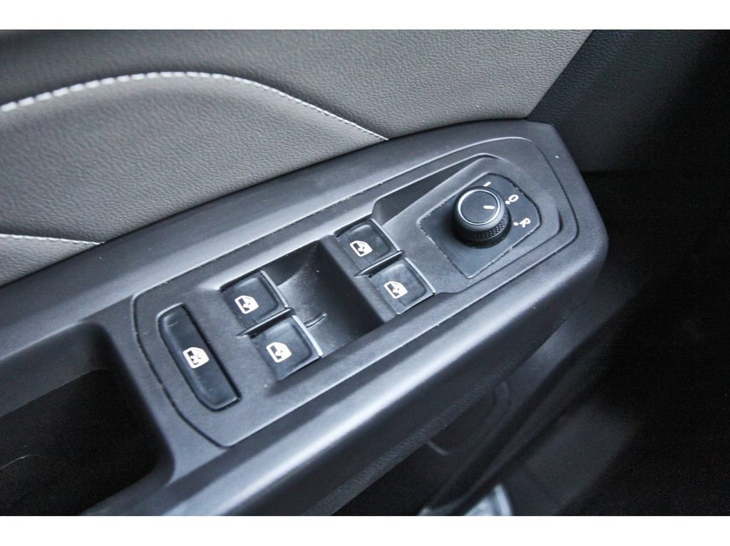Used 2023 Volkswagen Atlas SEL R-Line AWD/4WD image 23