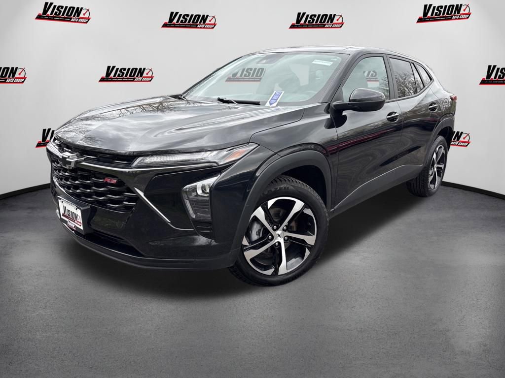 Used 2024 Chevrolet Trax RS w/ Driver Confidence Package FWD image 1