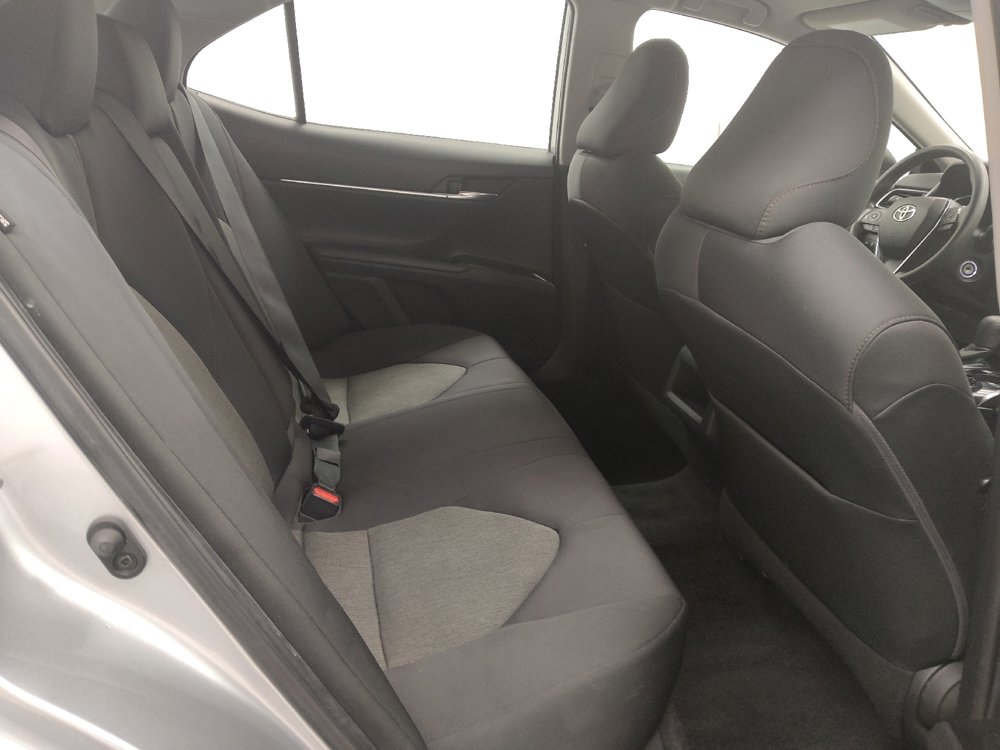 Used 2019 Toyota Camry LE image 19