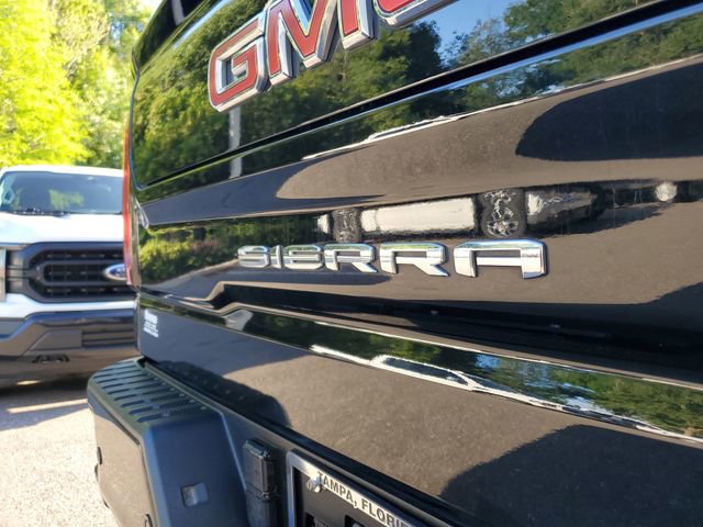 Used 2023 GMC Sierra 1500 AT4 w/ Technology Package AWD/4WD image 7