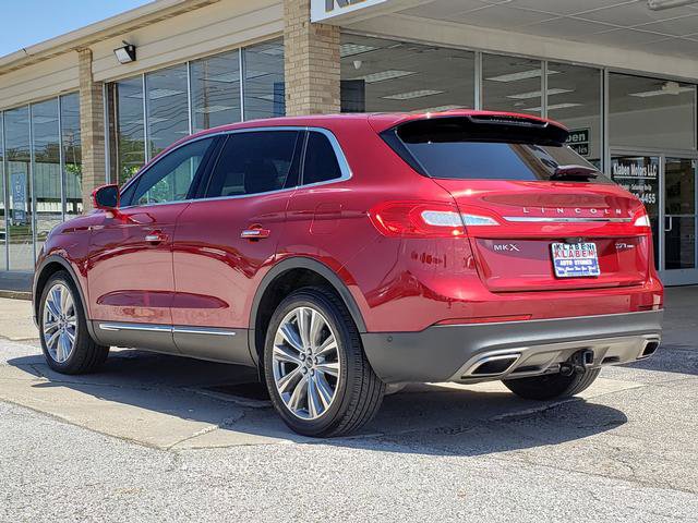 Used 2017 Lincoln MKX Reserve w/ Driver Assistance Package AWD/4WD image 3