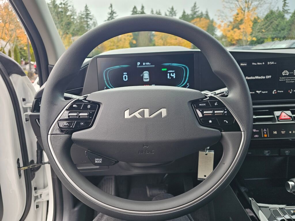 New 2026 Kia Niro LX FWD image 3