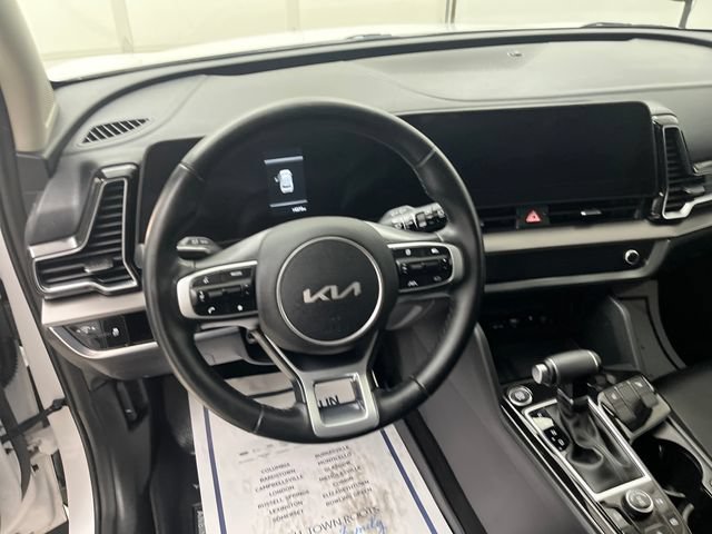 Used 2024 Kia Sportage EX AWD/4WD image 15