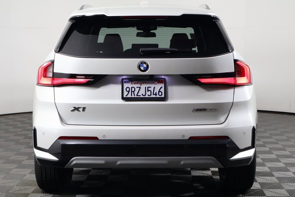 Used 2025 BMW X1 xDrive28i w/ Premium Package image 5