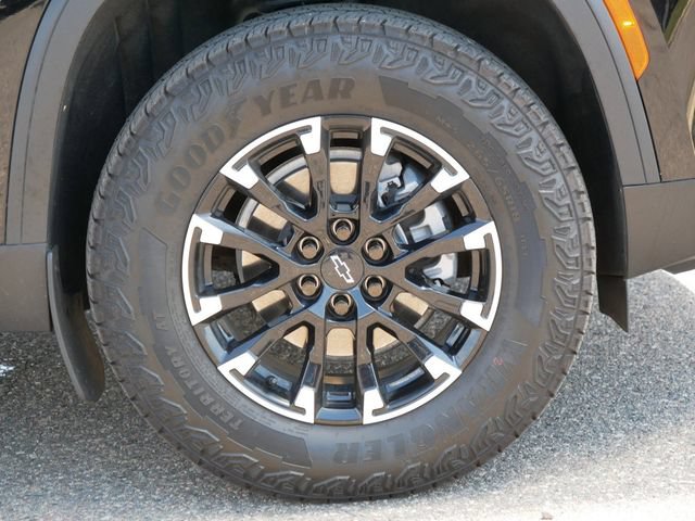 Used 2025 Chevrolet Traverse Z71 w/ Driver Confidence Package AWD/4WD image 9