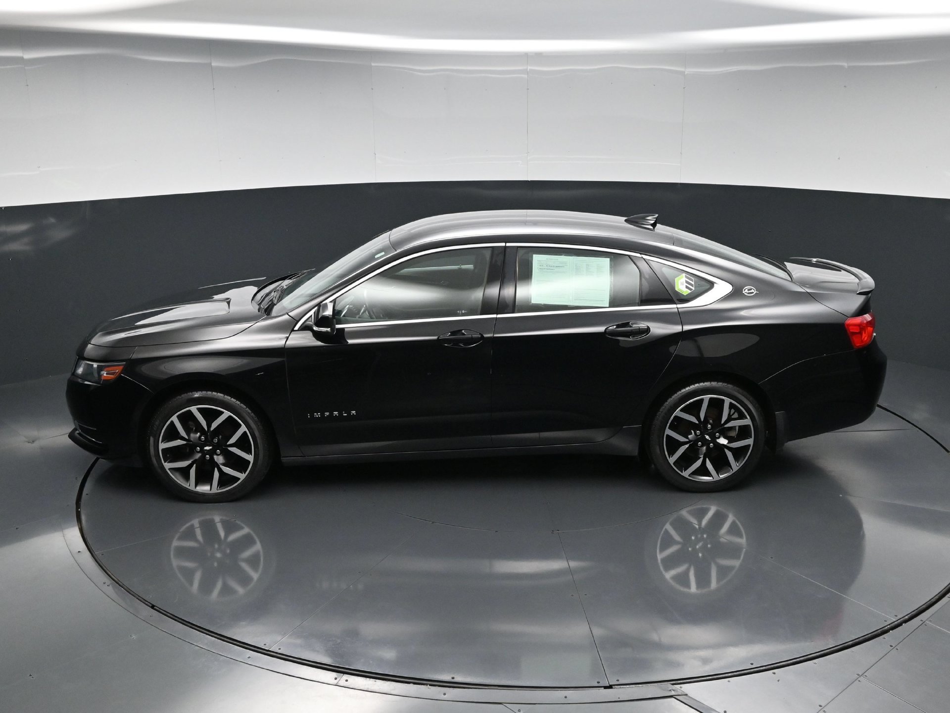 Used 2017 Chevrolet Impala LT FWD image 55