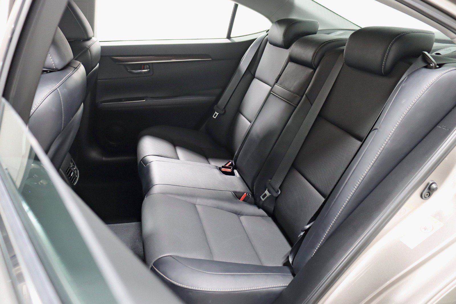 Used 2017 Lexus ES 350 w/ Premium Package FWD image 26