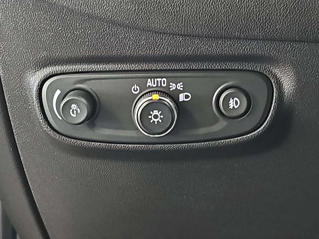 Used 2022 Chevrolet Equinox Premier AWD/4WD image 27