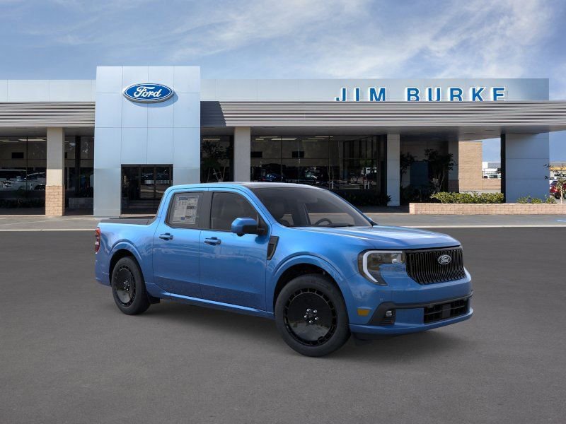 New 2025 Ford Maverick Lobo image 7