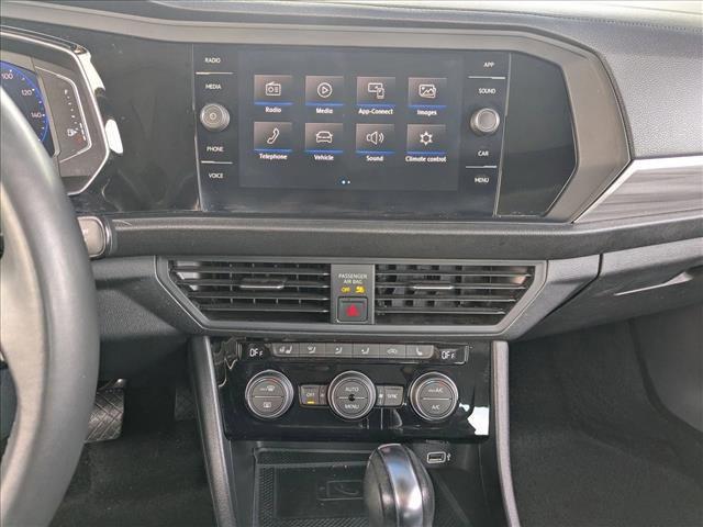 Used 2020 Volkswagen Jetta SEL image 15