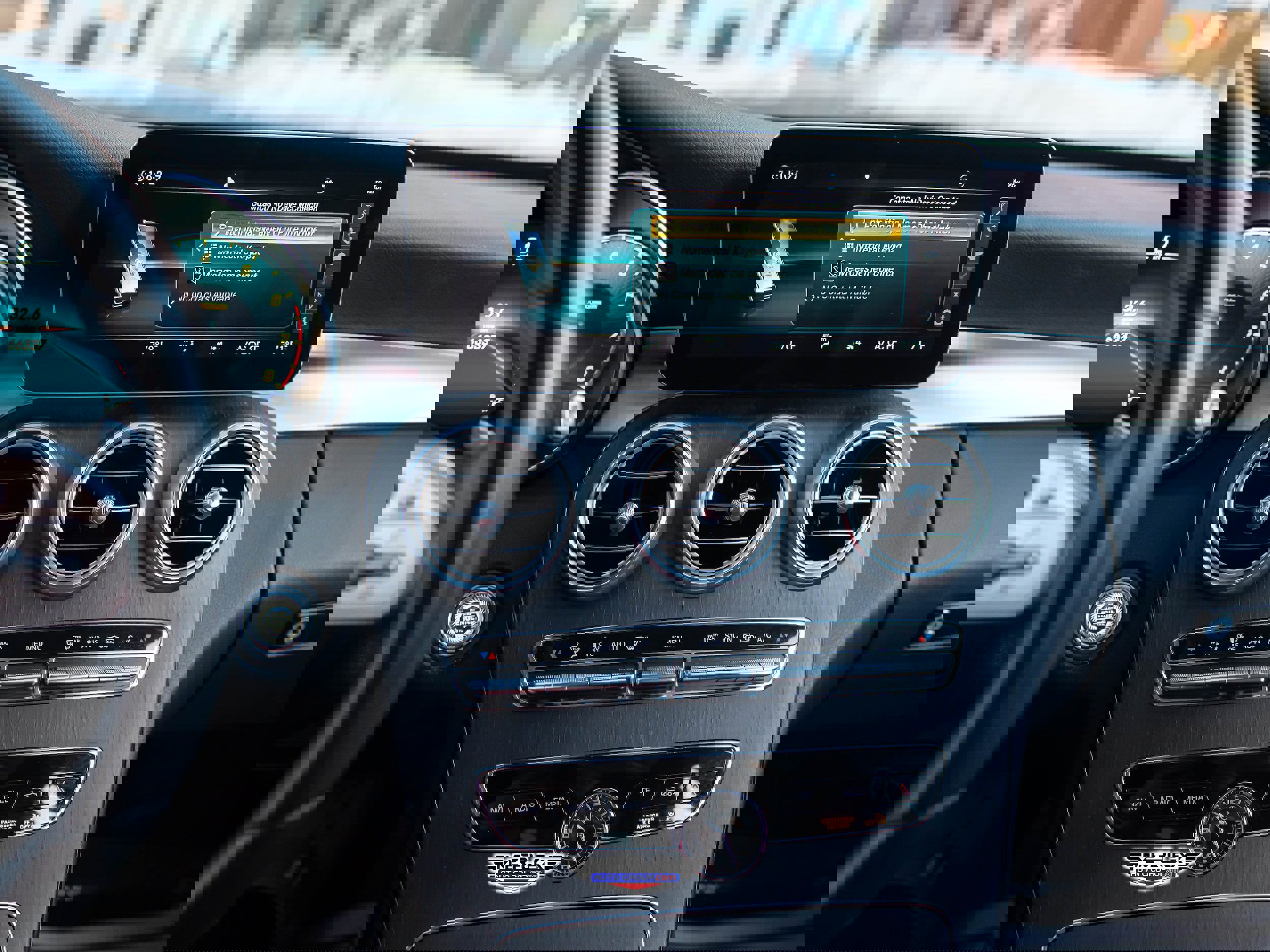 Used 2020 Mercedes-Benz C 300 Sedan image 31