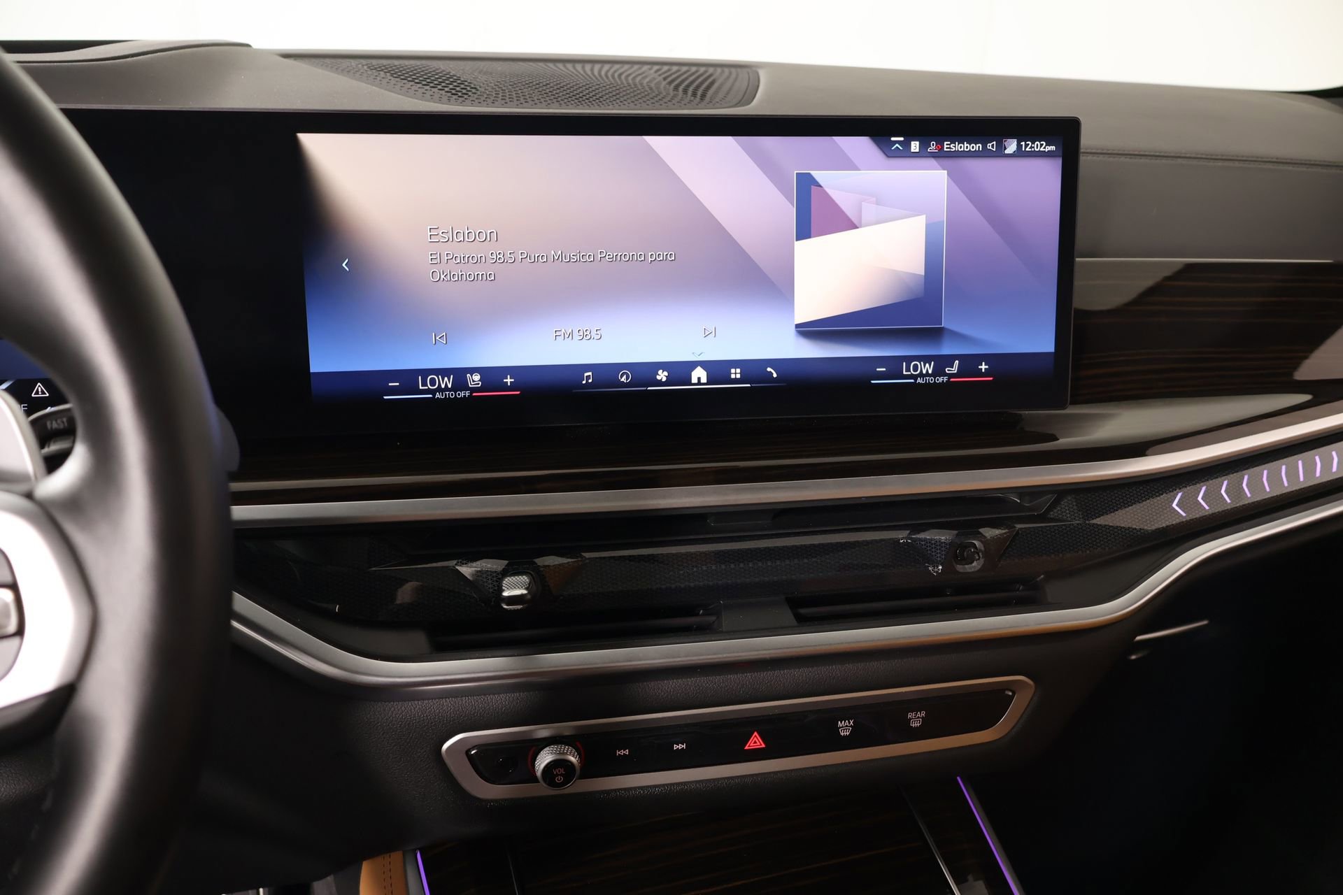 Used 2026 BMW X5 xDrive40i w/ M Sport Package AWD/4WD image 5