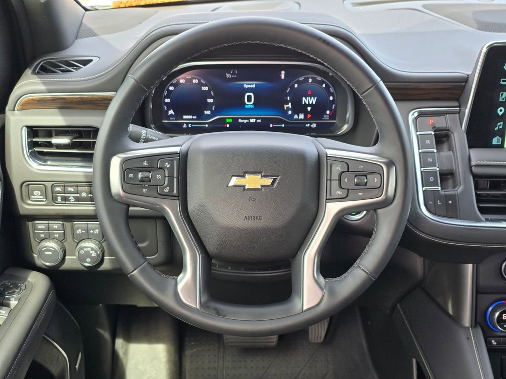 Used 2023 Chevrolet Tahoe Premier image 6