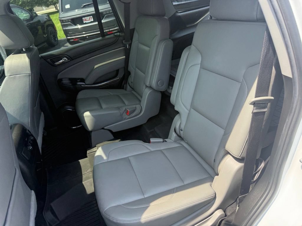 Used 2018 Chevrolet Tahoe LT w/ Luxury Package AWD/4WD image 36