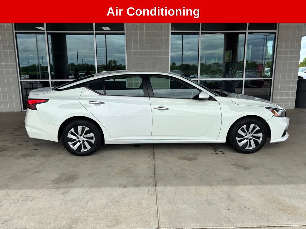 Used 2019 Nissan Altima 2.5 S FWD image 2