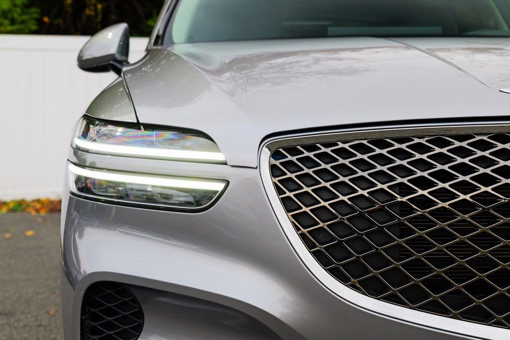 Used 2025 Genesis GV70 2.5T image 13
