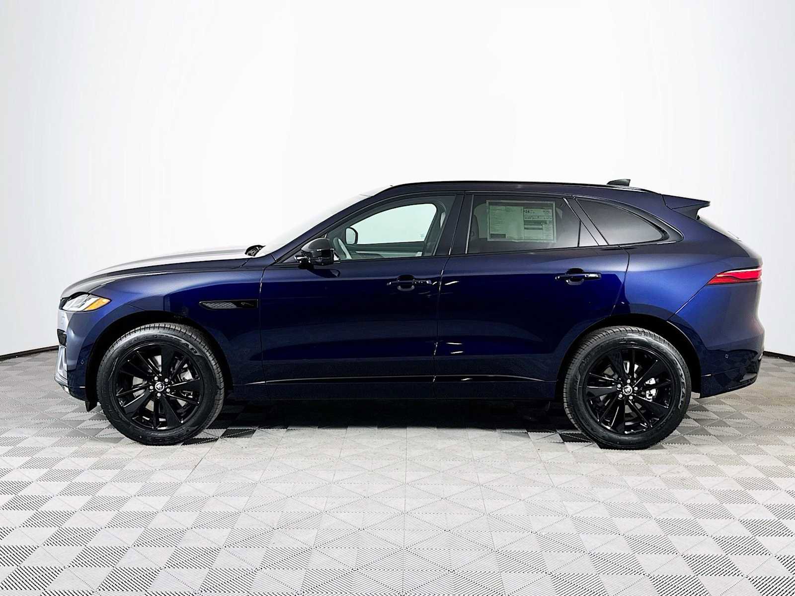 New 2026 Jaguar F-PACE R-Dynamic S image 8