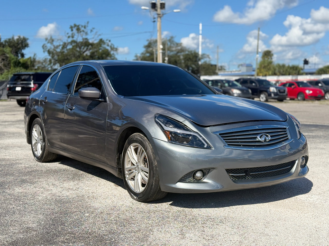 Used 2013 INFINITI G37 x w/ Premium Pkg image 3