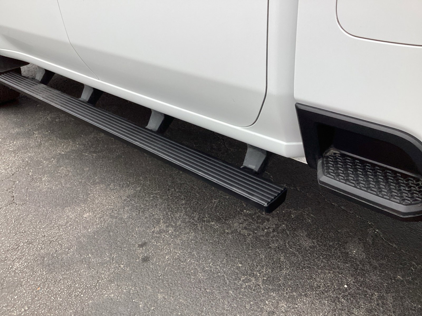 Used 2024 Chevrolet Silverado 2500 Custom w/ Custom Convenience Package image 18