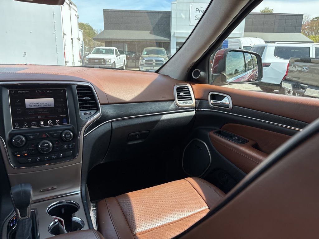 Used 2016 Jeep Grand Cherokee Summit w/ Platinum Series Group image 11