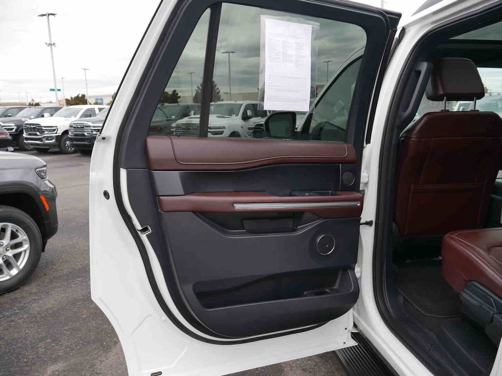 Used 2024 Ford Expedition Max Limited image 13