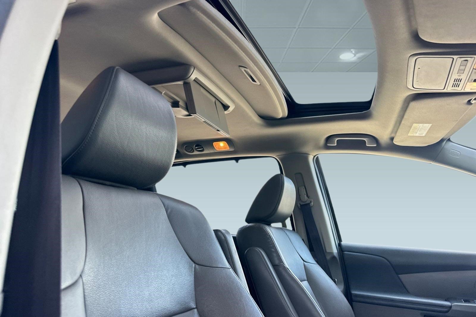 Used 2013 Honda Odyssey Touring image 15